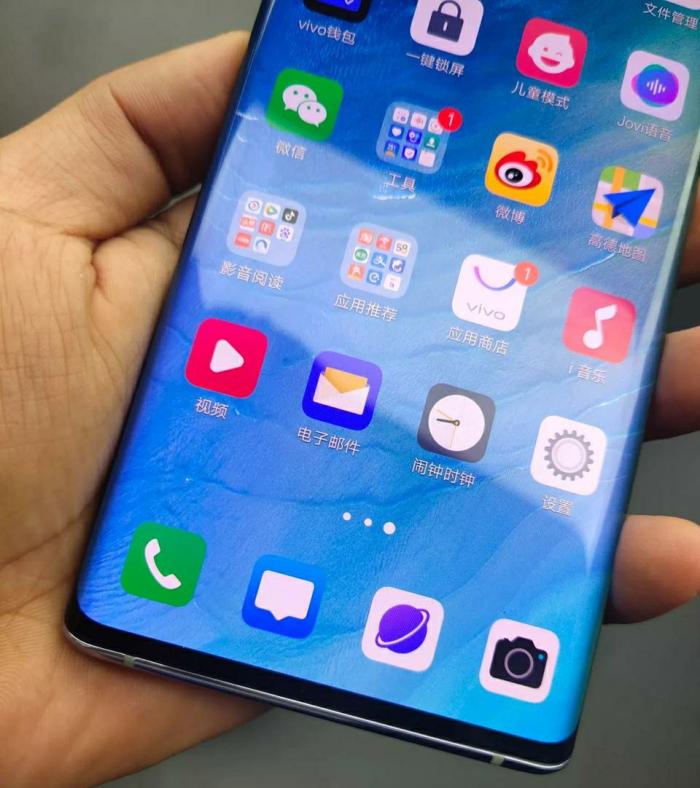 6198元良心价,vivonex3来了:6400万 5g网 瀑布屏 99.6%屏占比