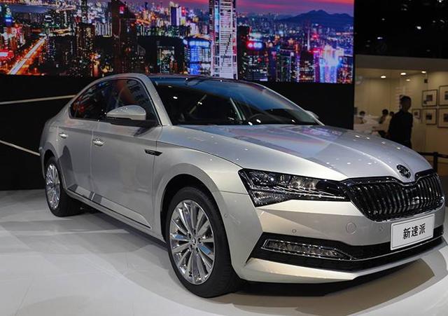 下半年买车有福了,这十款优惠最多的中级车,买到就是赚到!-新浪汽车