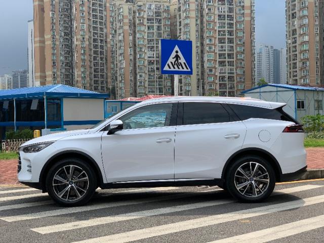 19款比亚迪唐dm20t全时四驱智联7座售228万