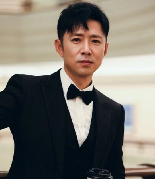 还记得《情深深》的尔杰吗?如今27岁,长相堪称低配版"尓豪"