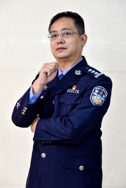 南宁市公安局交通警察支队 指挥中心主任 莫田