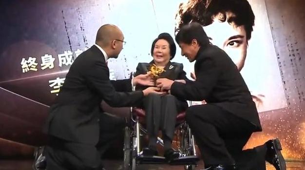 李丽华获得台湾