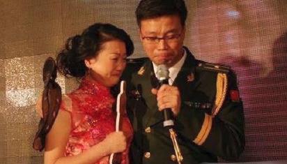 王迅再次出轨怎么回事?王迅妻子王依梓个人资料家庭背景正面照