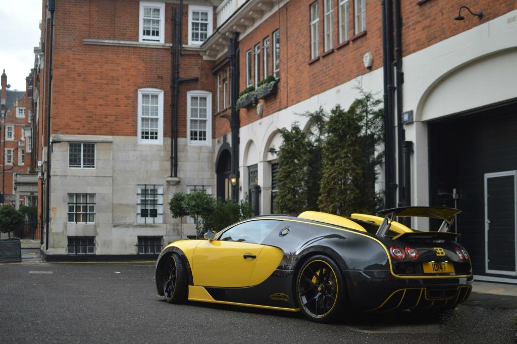 末代黄龙，布加迪 Veyron 16.4 Oakley Design。