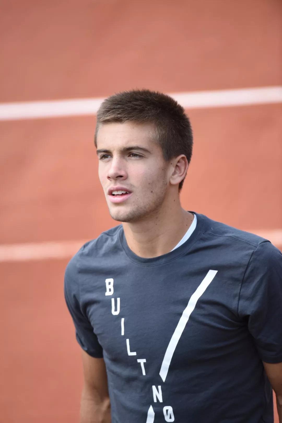 丘里奇的颜值和实力都让人可以