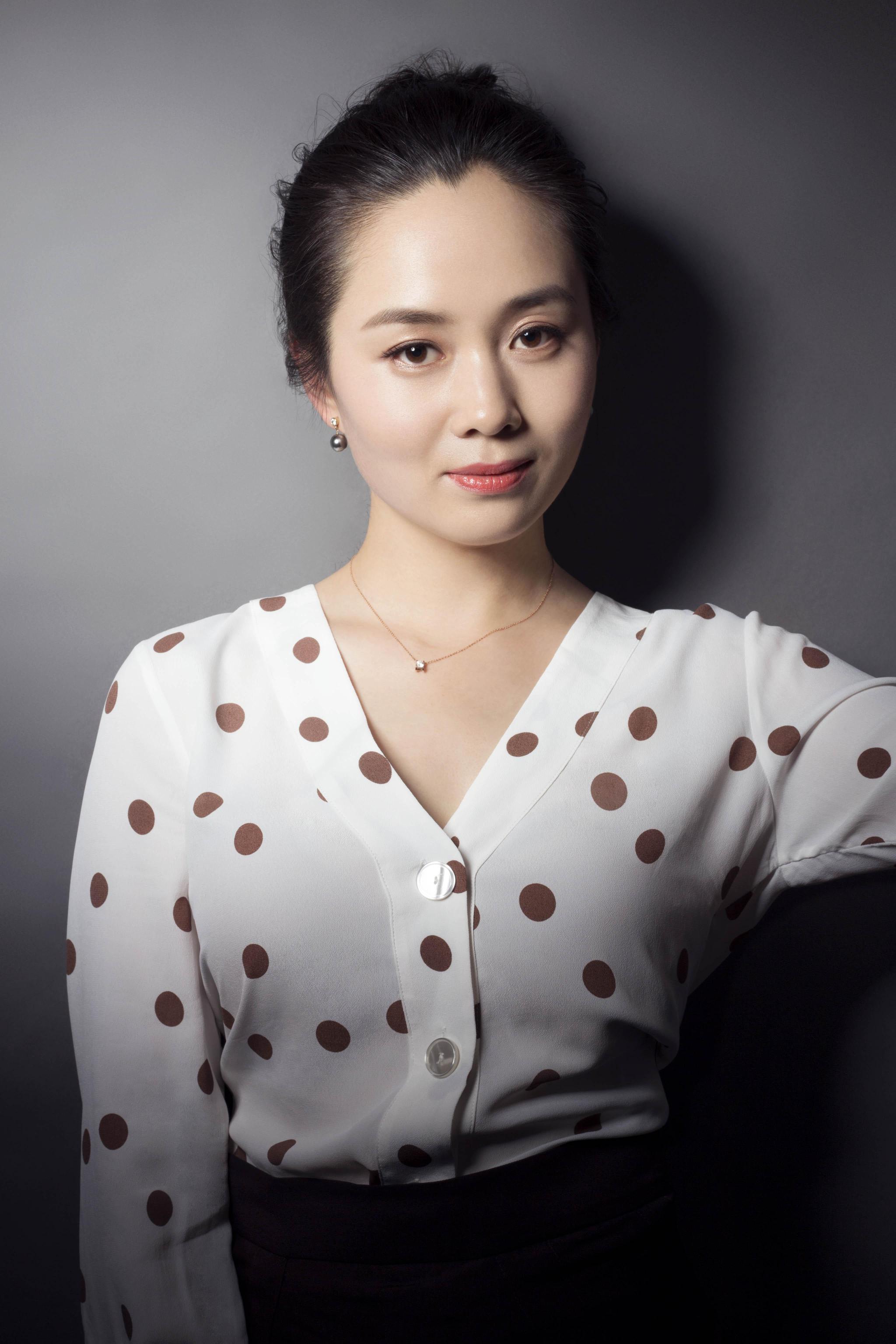 都市情感剧《以家人之名》开机 演员赵培琳实力加盟引关注