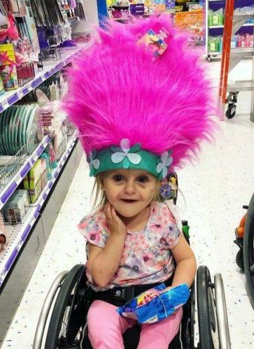 3岁轮椅女孩患骨骼疾病,乐观的她为实现梦想,用独特方式跳芭蕾休闲区蓝鸢梦想 - Www.slyday.coM 3岁轮椅女孩患骨骼疾病,乐观的她为实现梦想,用独特方式跳芭蕾休闲区蓝鸢梦想 - Www.slyday.coM