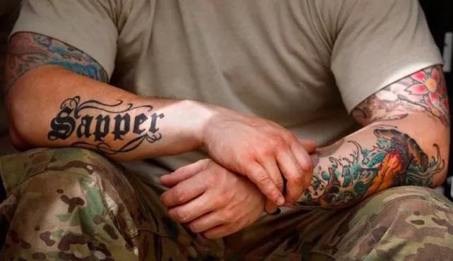 为什么中国军人都不能纹身?原来这才是最真实的答案