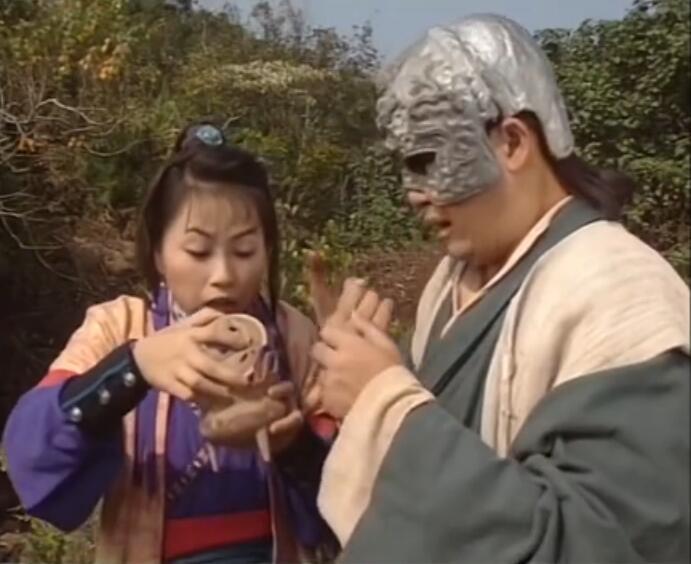 怎么看待游坦之对待阿紫的感情?网友:是投入悬崖没有回音的付出