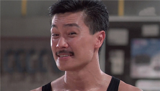 充满了"负能量",有3个不同结局|执法先锋|元彪|警察故事_新浪新闻