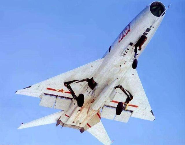 歼8飞机发展历程