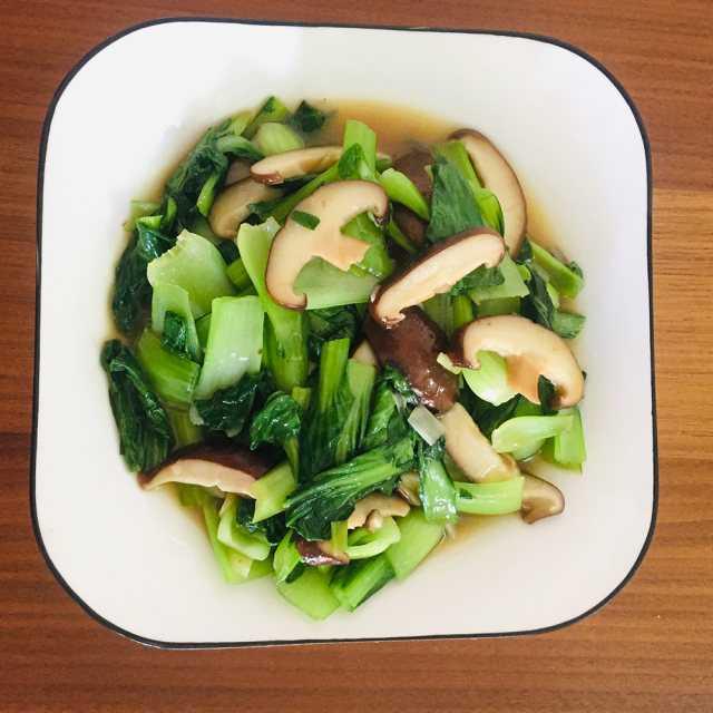 香菇炒上海青,好看又好吃,一分钟学会