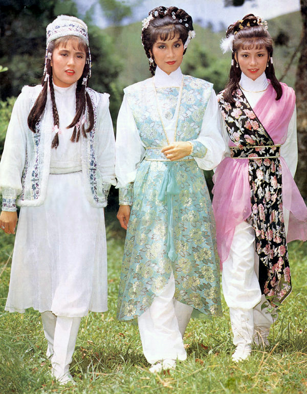 83版《射雕》三美拍剧照轮流站c位,看谁站的更有气场