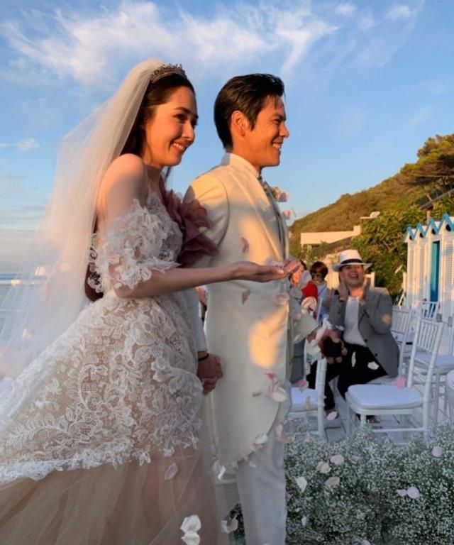 郭碧婷婚礼宣誓上向太讲话的言外之意
