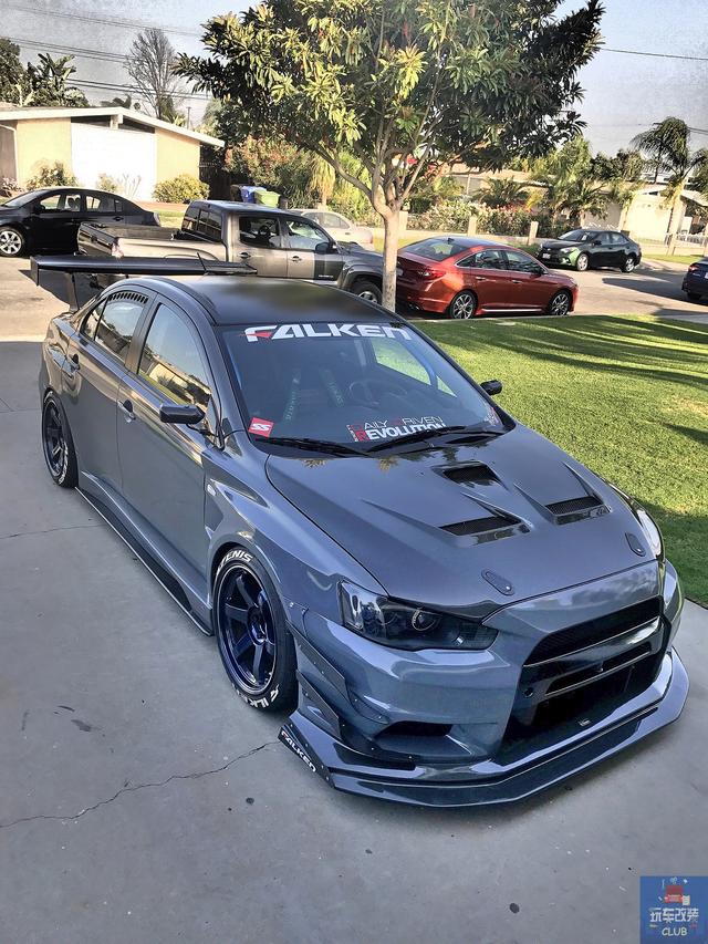 永远是改装的第一梯队!拥有"浓郁战斗气息"的三菱evo!