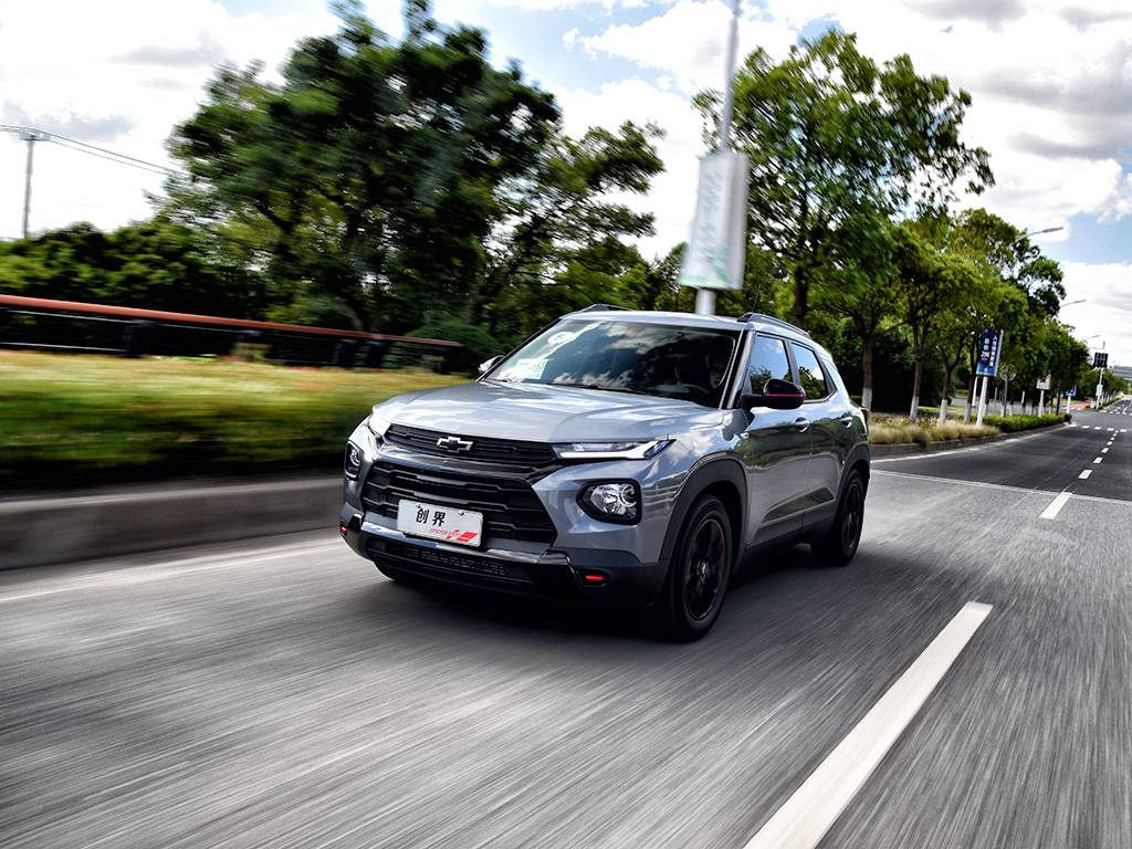 外观个性,动力表现不错 苑叔试驾雪佛兰创界redline