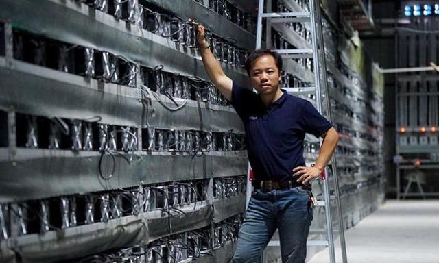 比特币矿场爱傍水电站网吧老板转行挖矿大矿场一年电费近4亿