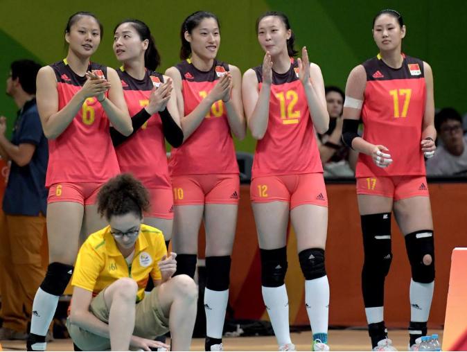 女排的"大胆"纹身,蝎子,花臂不算啥,她在私密部位纹身惹争议