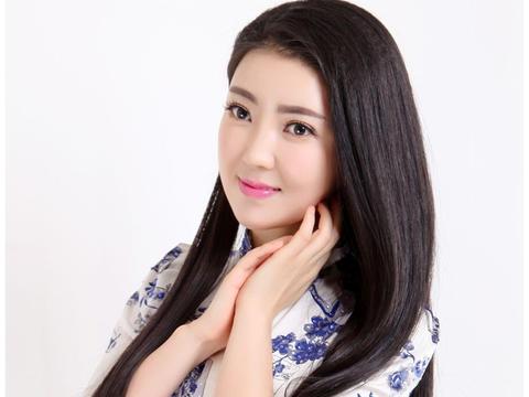 任妙音出生于辽宁大连中国内地女歌手北京隆娱文化签约艺人