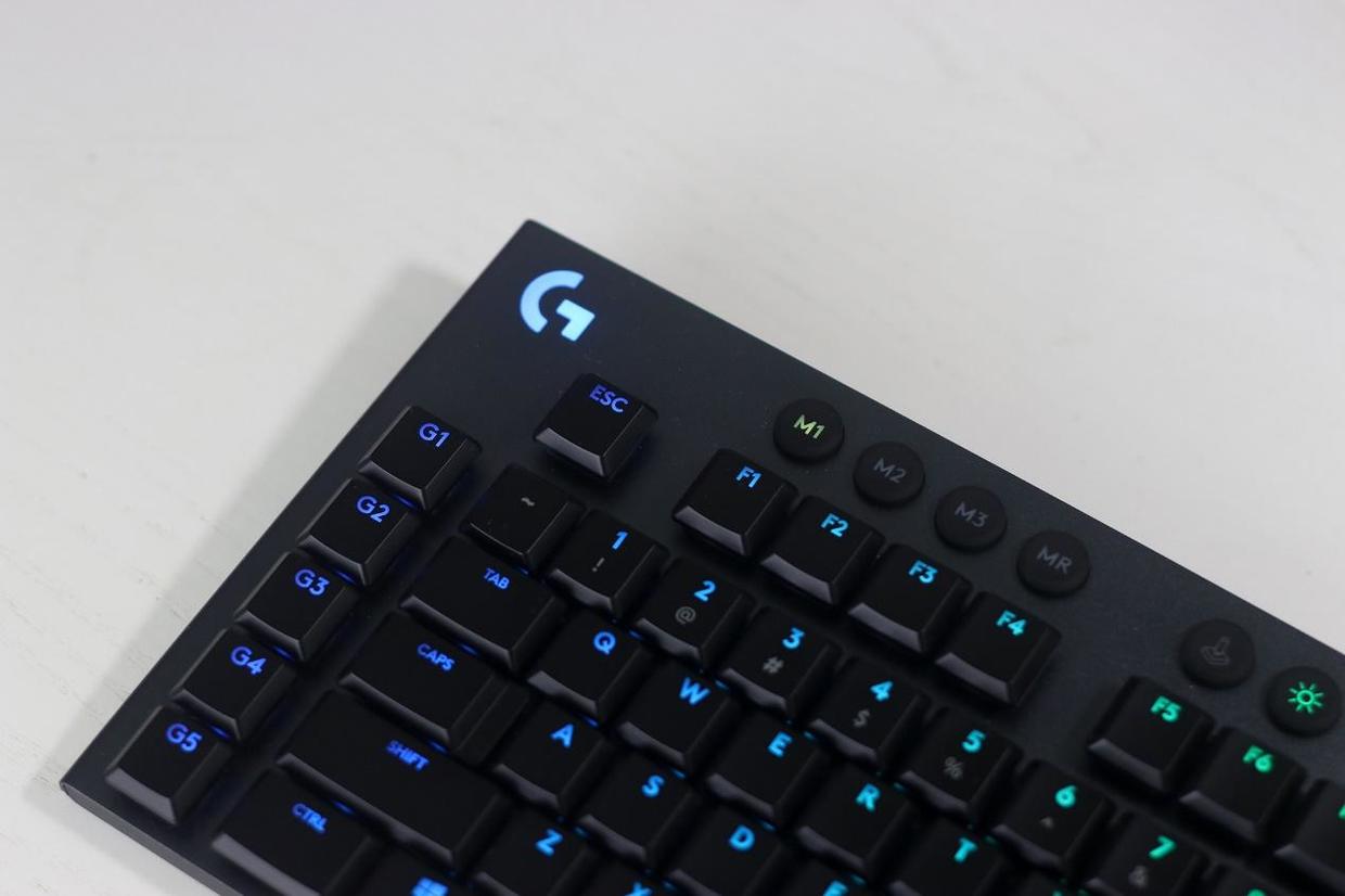 要手感也要颜值罗技g813矮轴机械键盘一次满足