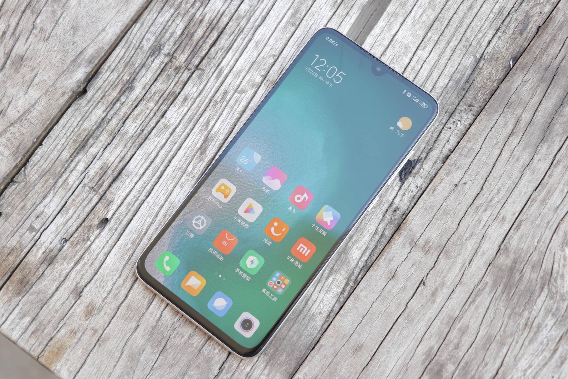 好看又能打的小米9 pro首发评测:续航升级 它是最便宜的5g手机