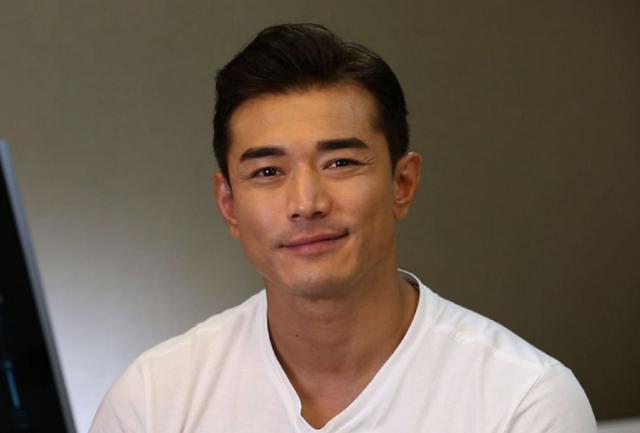 tvb御用渣男却是好老公好爸爸 已经有一双儿女妻子又怀第三胎