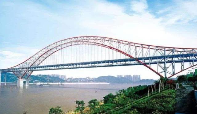 世界最長(zhǎng)的大橋，開車全程要兩個(gè)小時(shí)，長(zhǎng)度大概是港珠澳大橋三倍