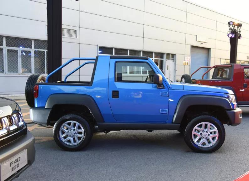 又一国产制造,叫板牧马人,北汽f40军工品质,敞篷短尾小皮卡-新浪汽车