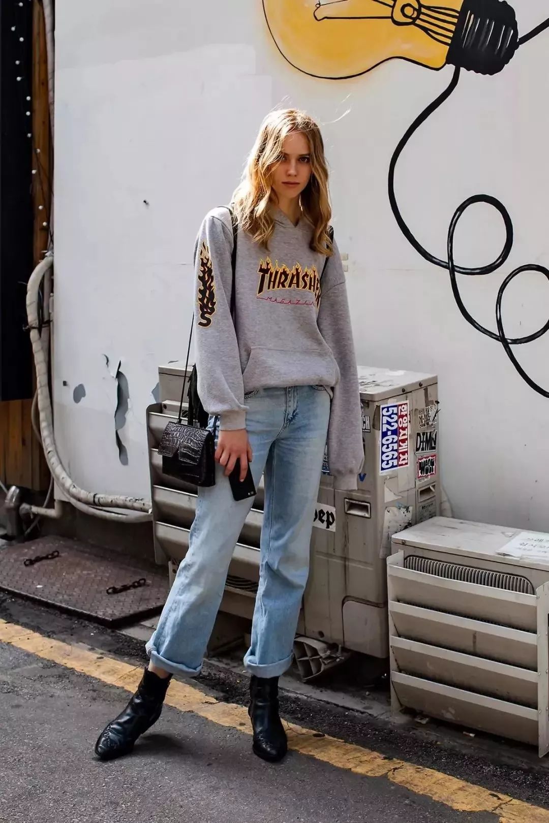 你穿卫衣 短靴的样子,时髦炸了!