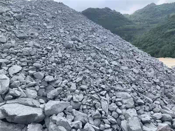 从地域上看,中国铝土矿资源主要集中在山西(30%),河南(22%),贵州(20%)