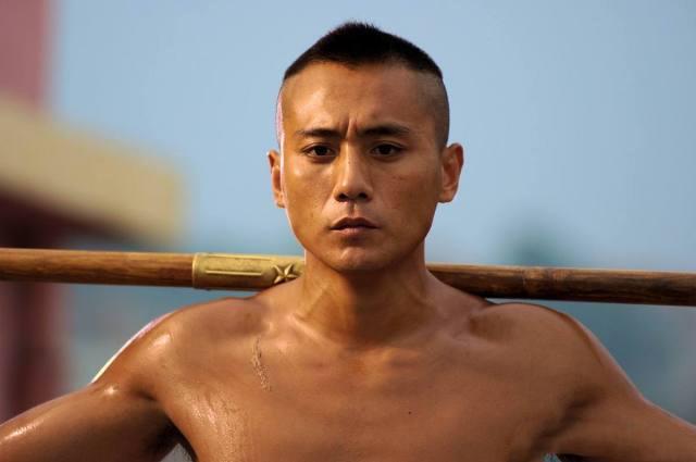 马伊琍留长发刘烨烫头曾黎戴眼镜这部剧毁了我的审美观