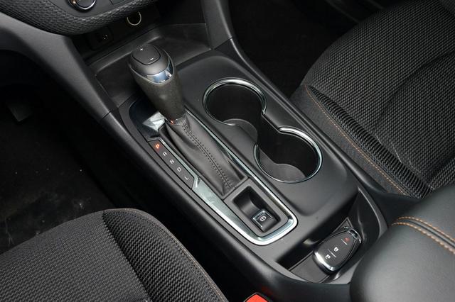 2.0T+9AT动力是否够用？雪佛兰探界者哪一款最值得买