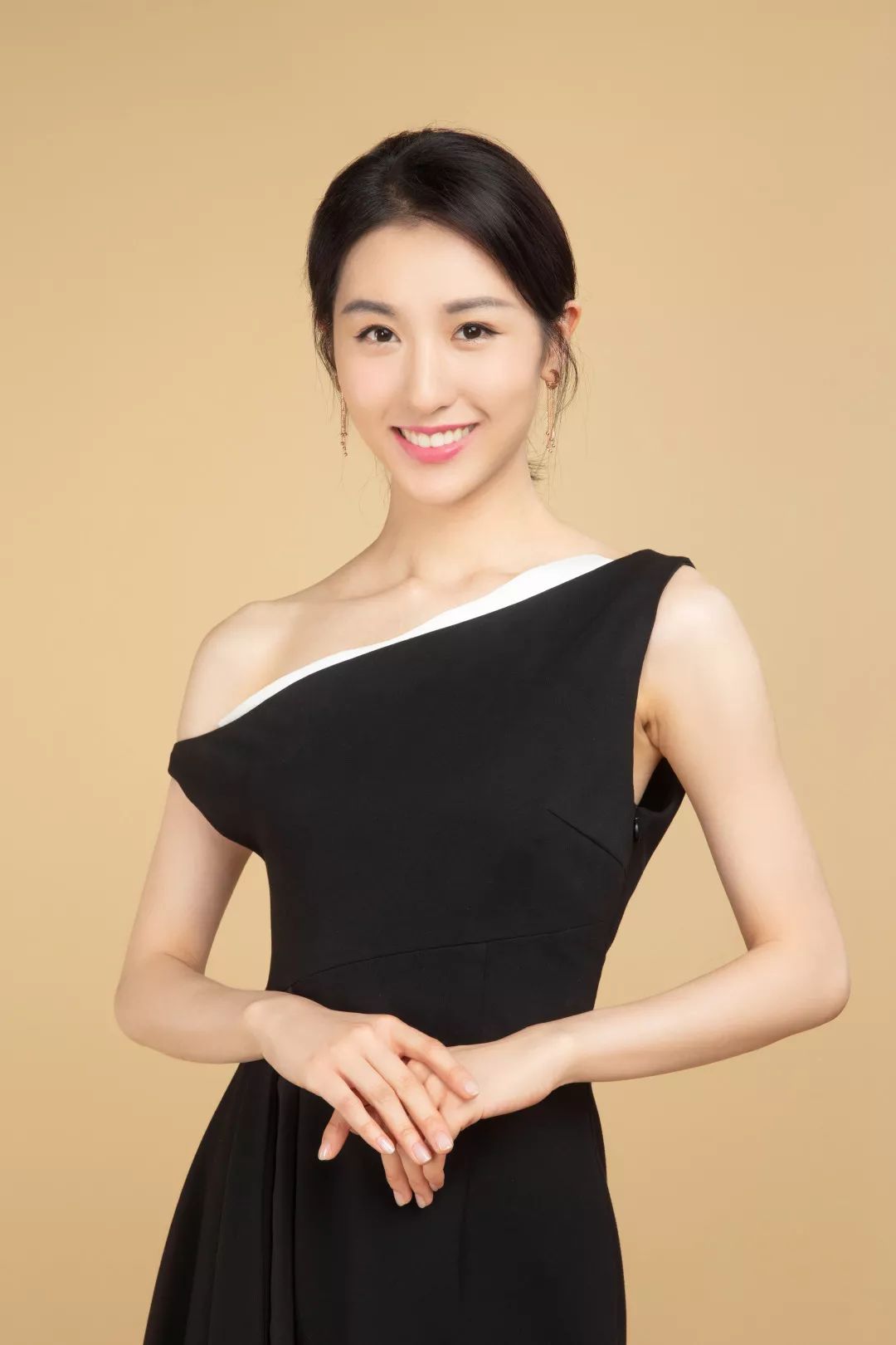 2019华姐15强官方照第二波来袭