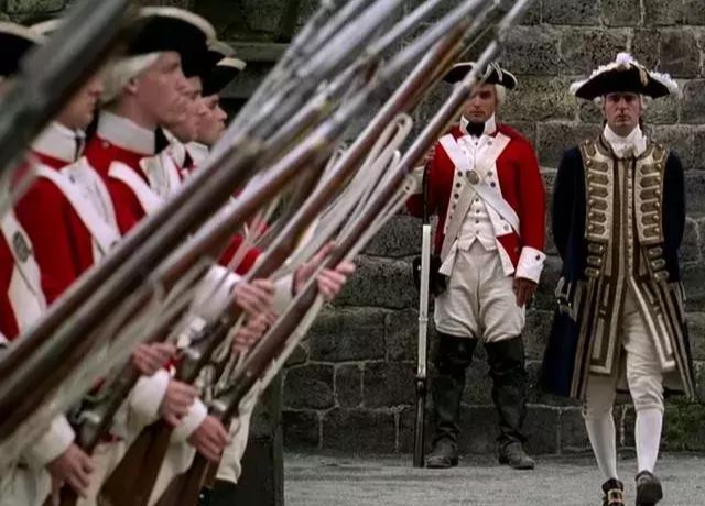 18—19世纪,英国的军服为什么是红色的?他们究竟有多厉害?