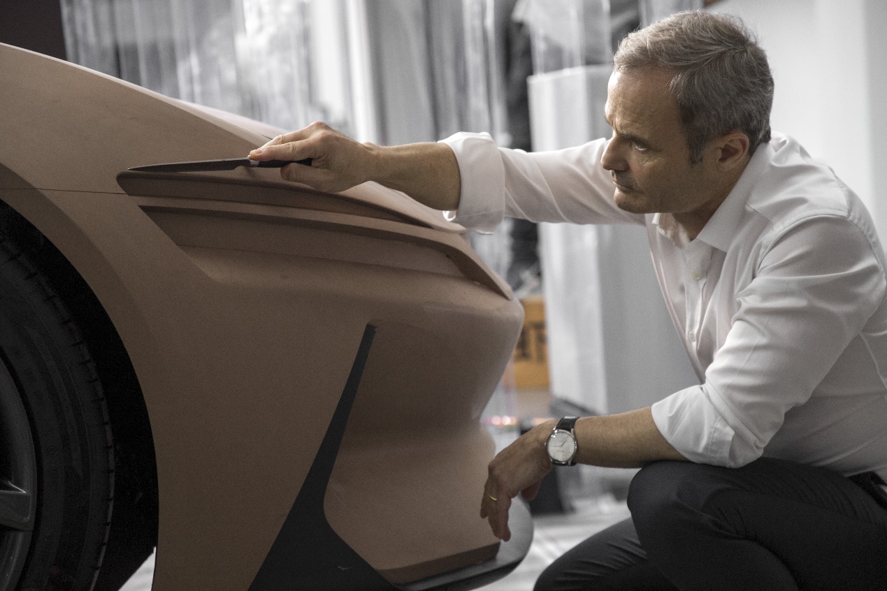 专访| 比亚迪全球设计总监沃尔夫冈·艾格:设计超车