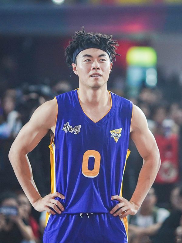 我要打篮球:1v1比赛中,张子昊放狠话"我赢的是王晶"引争议