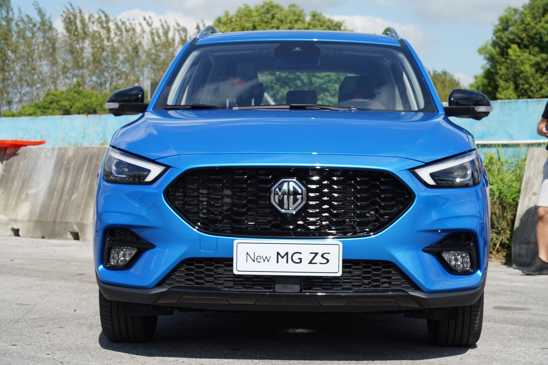 13t6at新增配色圣莫里茨蓝全新名爵zs将于10月17日上市