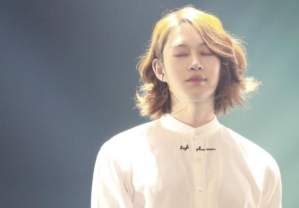 如果回到十年前,金希澈:我绝不会抽烟!可能身高还会再长一公分