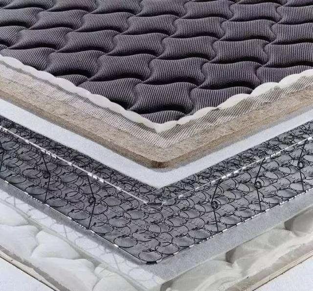 如何选购弹簧床垫?太硬太软都不好,聪明人都这么做