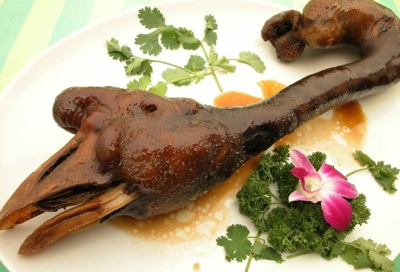 食神蔡澜"心动"的狮头鹅,一个售价800元,配酒吃太过瘾!