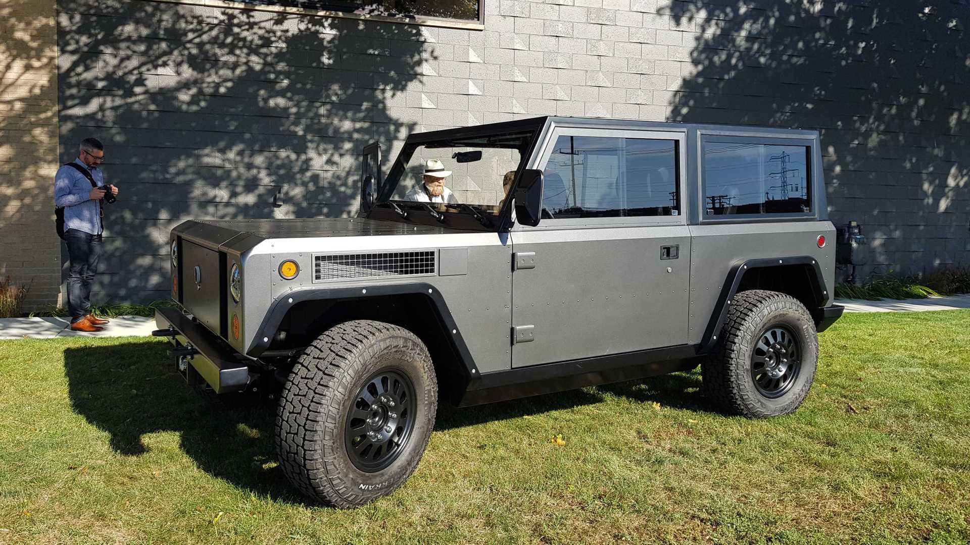 5秒破百 bollinger b1,b2官图发布