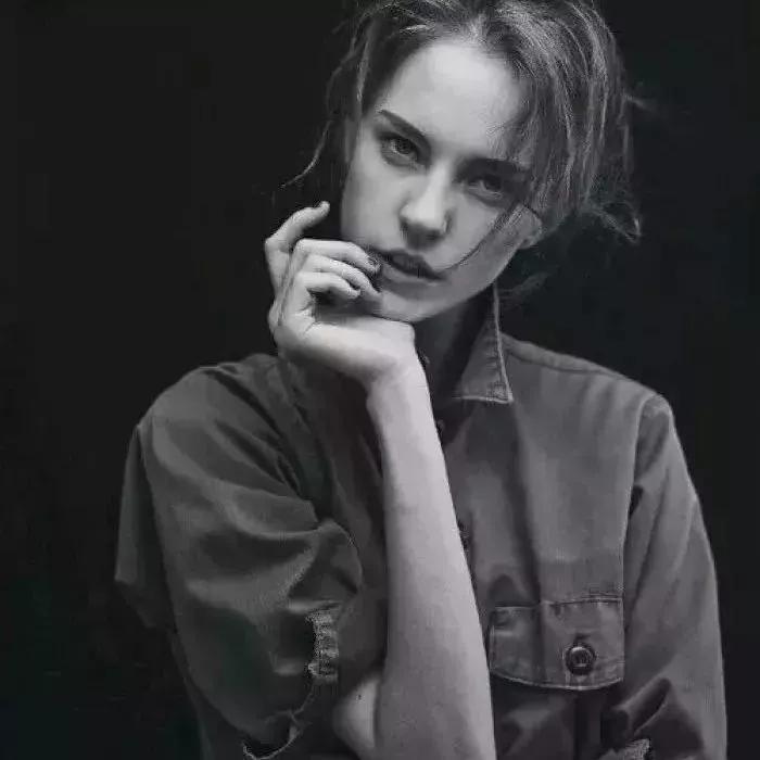 欧美女生头像大全丨最想的是你最不想打扰的还是你