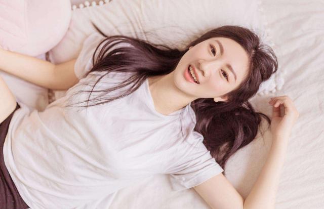 女人学会在购物的时候装傻,男人会更爱你,女人一定要懂