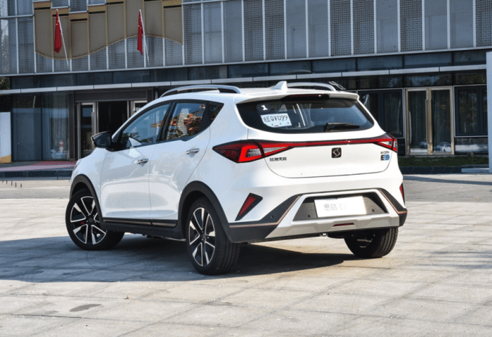 江淮大众思皓上市,江淮大众比江淮蔚来靠谱?