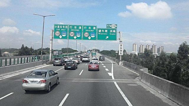 汽车违章后多久能收到信息？交警：超过这个时间基本没事