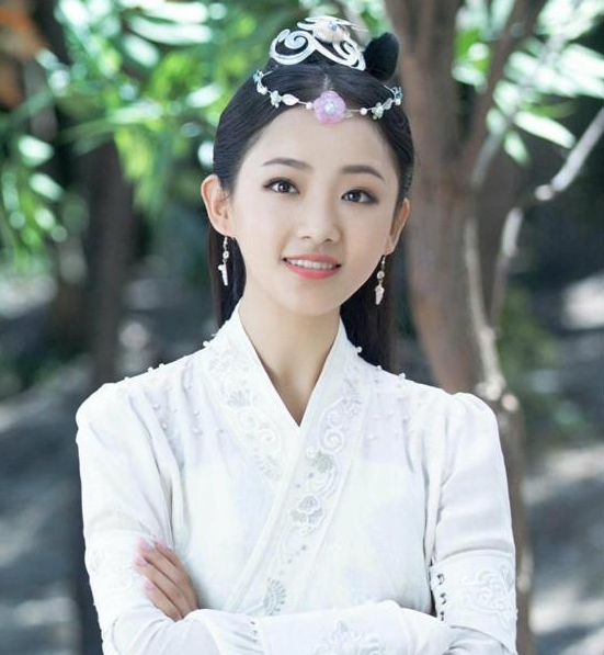 剧版《哪吒降妖记》,蒋依依反串出演哪吒,吴佳怡饰演小龙女