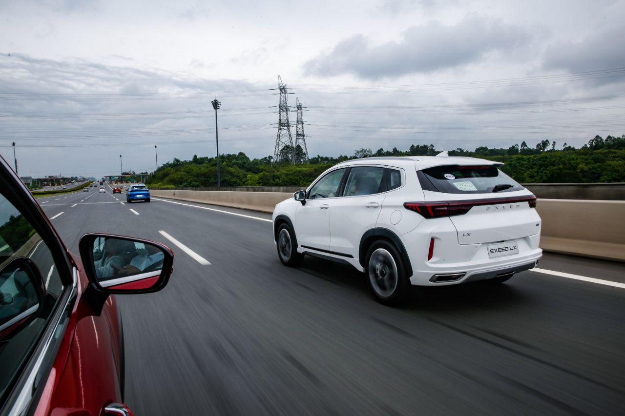 exeed星途lx试驾报告:年销量10万台的小目标,因它有了可能性