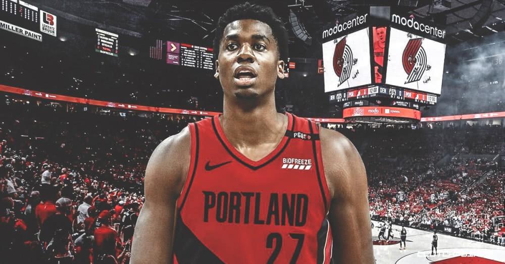 怀特塞德我将变身组织型中锋单场可交助攻三双数据