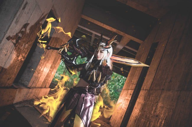 cos:王者荣耀,花木兰 水晶猎龙者