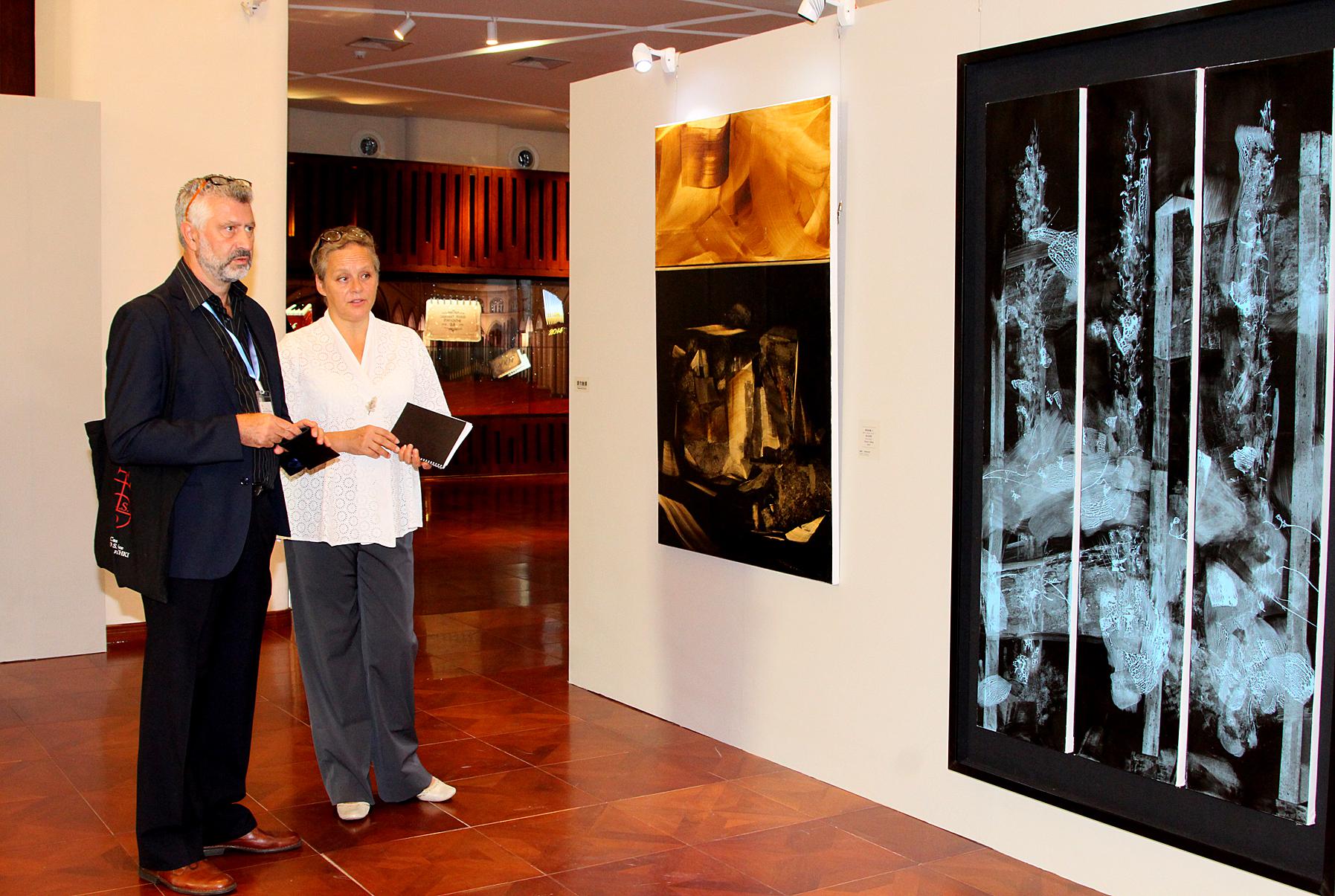 丝路意艺-中意高端文化交流暨意大利当代艺术作品展在厦门开幕